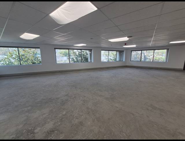 858M² OFFICE TO LET IN WOODMEAD